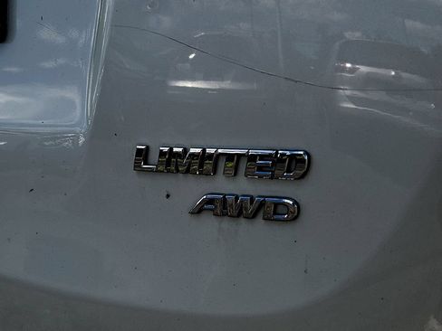 Used 2015 Toyota RAV4 Limited AWD/4WD image 31