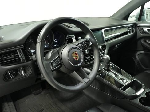 New 2024 Porsche Macan image 4
