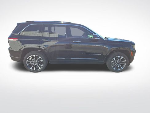 Used 2023 Jeep Grand Cherokee Overland image 10