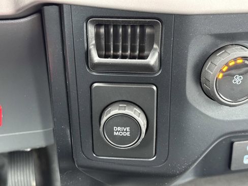 Used 2023 Ford F150 XL image 15