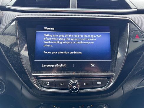 Used 2021 Chevrolet TrailBlazer LT w/ Convenience Package image 12