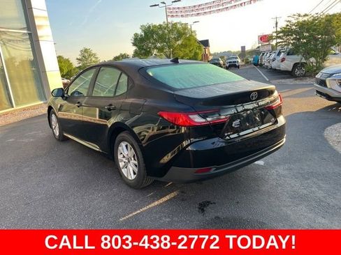 Used 2025 Toyota Camry LE w/ Convenience Package image 34
