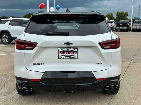Used 2024 Chevrolet Blazer RS w/ Driver Confidence II Package FWD image 4