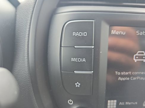 Certified 2025 Kia Soul LX image 15