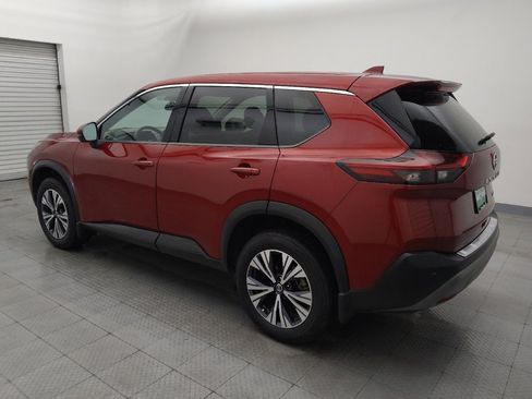 Used 2021 Nissan Rogue SV image 3