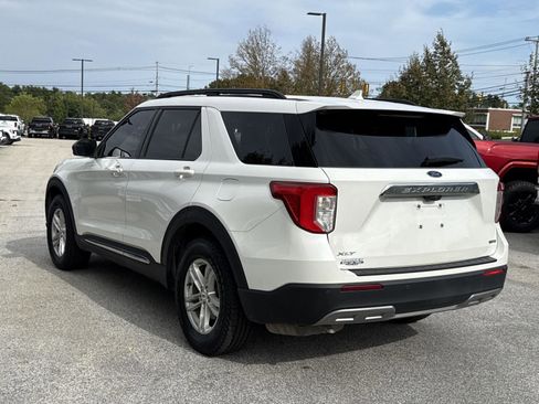 Used 2020 Ford Explorer XLT w/ Equipment Group 202A image 6