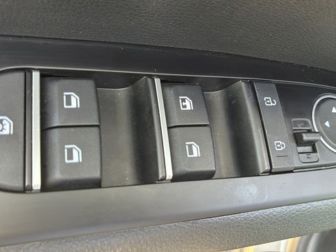 Certified 2025 Kia Soul EX FWD image 21