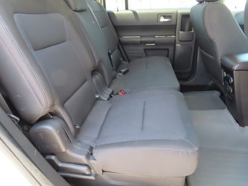Used 2013 Ford Flex SE FWD image 16