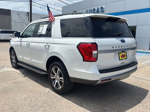 Used 2022 Ford Expedition XLT AWD/4WD image 7