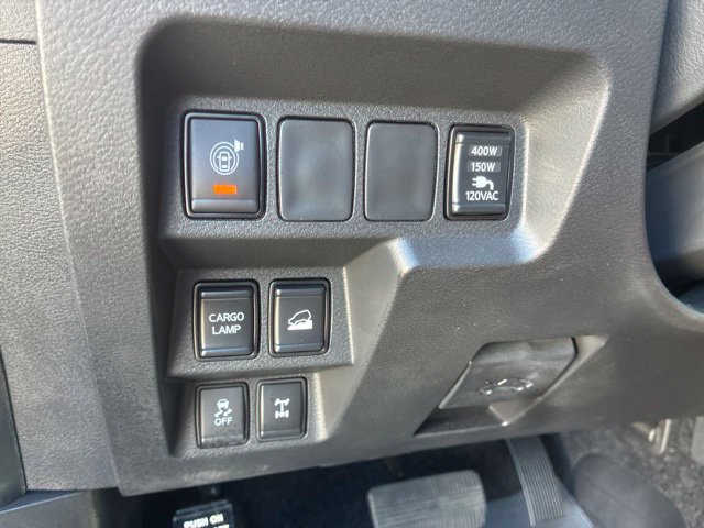 Used 2025 Nissan Frontier 4x4 Crew Cab image 33