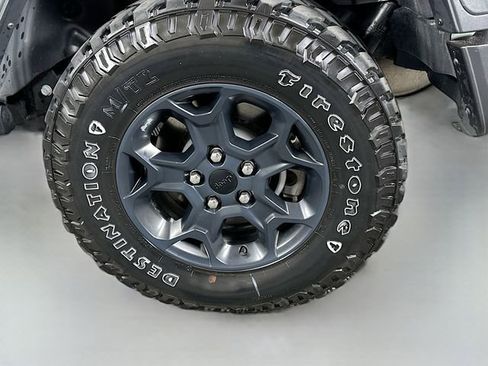 Used 2023 Jeep Wrangler Unlimited w/ Cold Weather Group AWD/4WD image 30