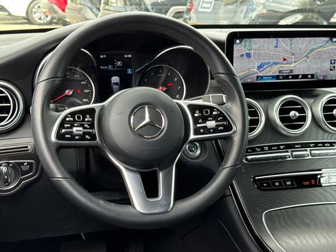 Used 2022 Mercedes-Benz GLC 300 w/ Multimedia Package Lite image 39