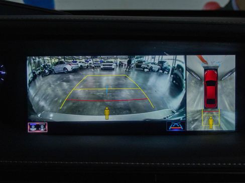 Used 2020 Lexus LS 500 w/ Interior Upgrade Package RWD image 7