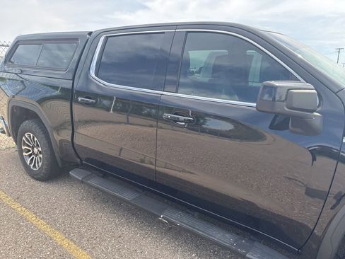 Used 2019 GMC Sierra 1500 SLE w/ SLE Value Package AWD/4WD image 8