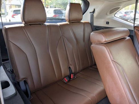 Used 2023 Acura MDX SH-AWD w/ Advance Package image 22