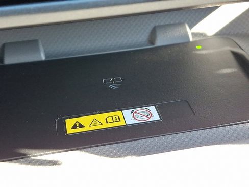 Used 2023 Toyota Highlander XLE image 23