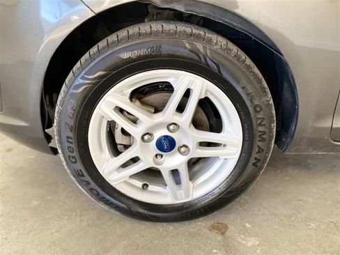 Used 2019 Ford Fiesta SE image 7