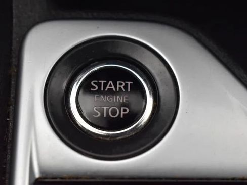 Used 2024 Nissan Sentra SV FWD image 28