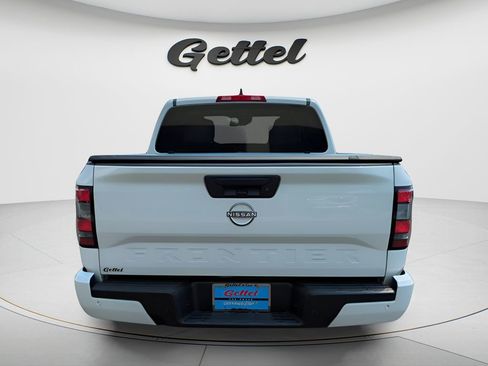 Used 2025 Nissan Frontier SV image 7