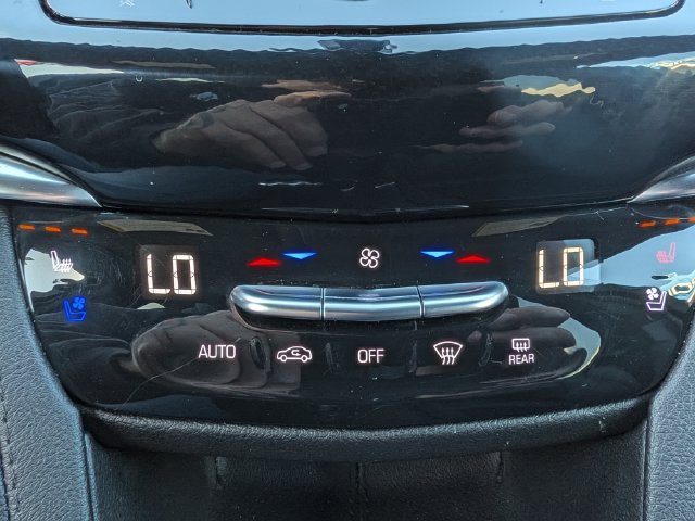 Used 2024 Cadillac XT6 Sport w/ Technology Package AWD/4WD image 27