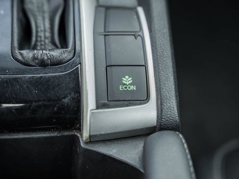 Used 2019 Honda Civic Sport image 19
