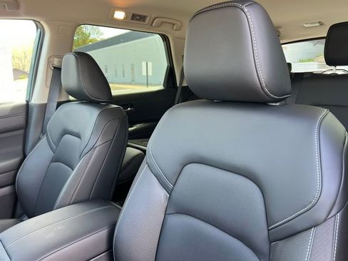 New 2026 Nissan Pathfinder SL AWD/4WD image 11