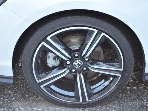 Used 2023 Honda Accord Sport image 13