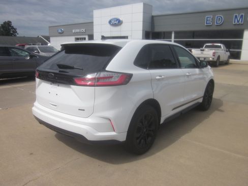 Used 2024 Ford Edge SE w/ Black Appearance Package AWD/4WD image 6