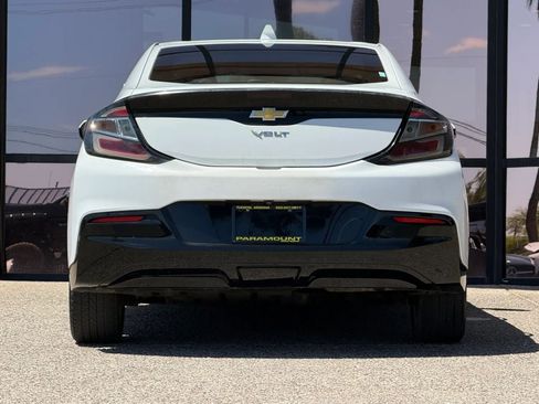 Used 2017 Chevrolet Volt LT w/ Comfort Package FWD image 11