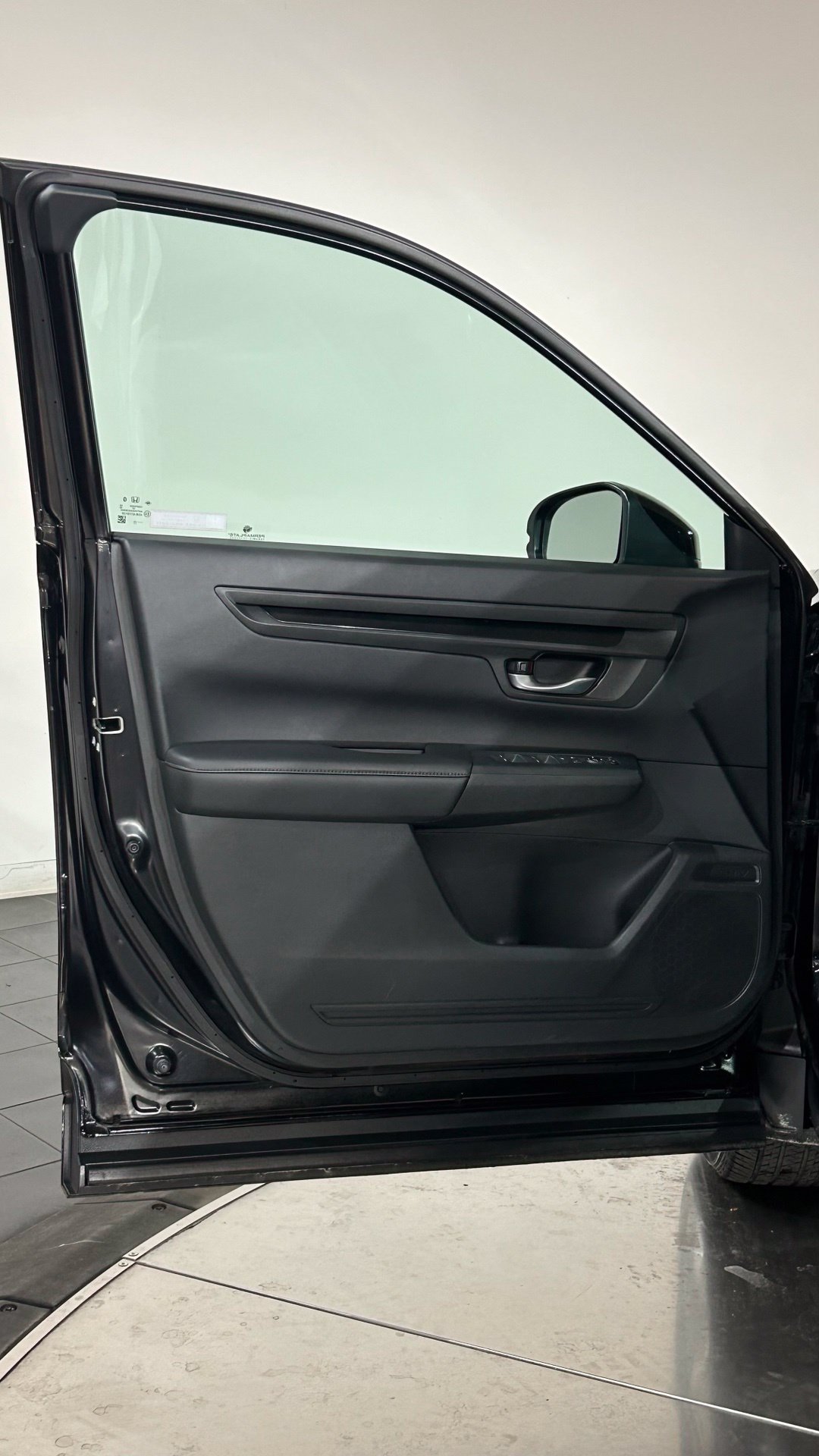 Used 2023 Honda CR-V LX image 32
