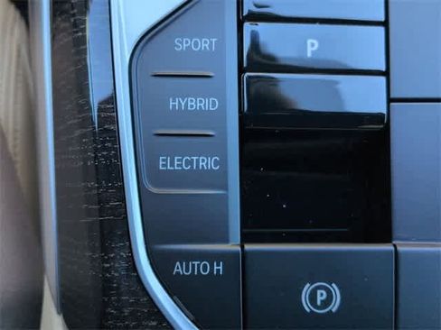 Used 2023 BMW 330e xDrive w/ Driving Assistance Package image 41