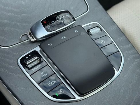 Used 2021 Mercedes-Benz E 350 4MATIC Sedan w/ Premium Package image 35