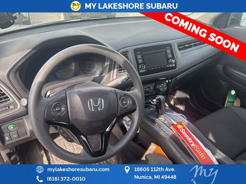 Used 2019 Honda HR-V LX image 11