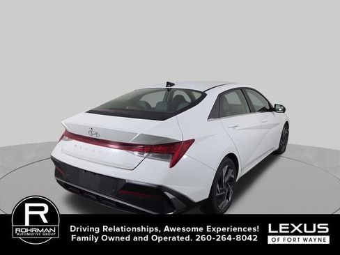 Used 2024 Hyundai Elantra Limited FWD image 6