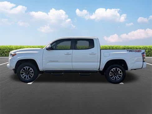 Used 2023 Toyota Tacoma TRD Sport w/ Advanced Technology Package AWD/4WD image 8