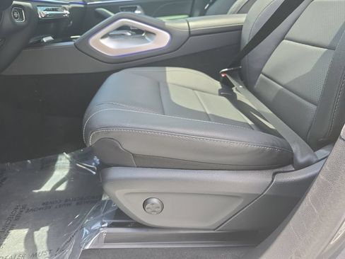 Used 2025 Mercedes-Benz GLE 450e 4MATIC image 28
