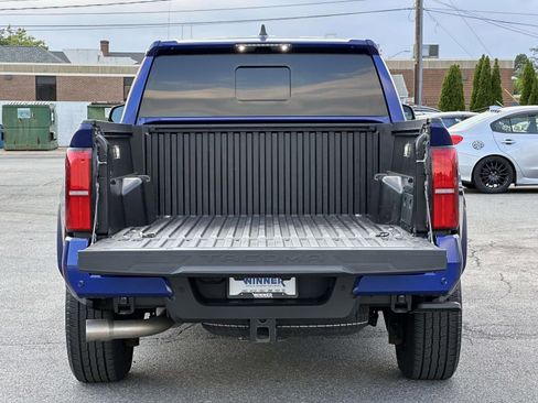 Used 2024 Toyota Tacoma TRD Sport w/ TRD Sport Upgrade Package AWD/4WD image 15