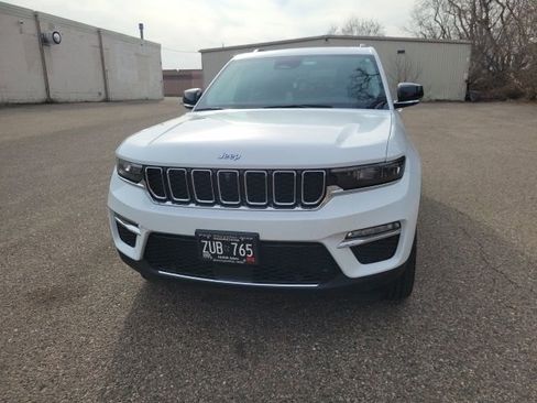 Used 2024 Jeep Grand Cherokee Limited 4xe w/ Luxury Tech Group II image 3