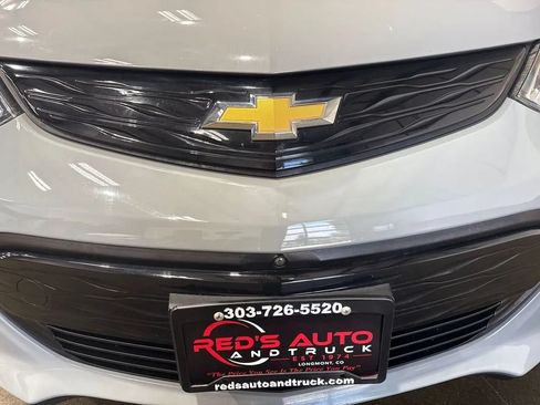 Used 2020 Chevrolet Bolt Premier w/ Infotainment Package FWD image 71