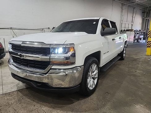 Used 2017 Chevrolet Silverado 1500 W/T w/ Trailering Package AWD/4WD image 1