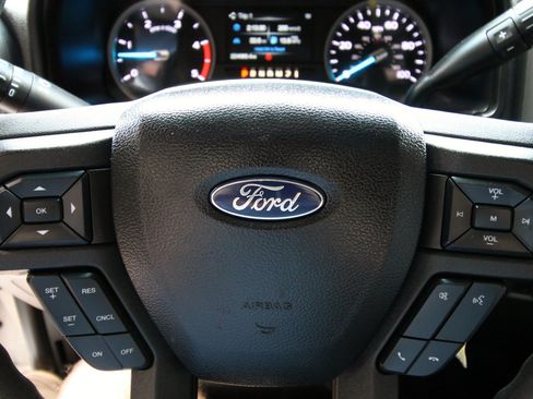 Used 2017 Ford F350 XLT w/ XLT Value Package AWD/4WD image 24