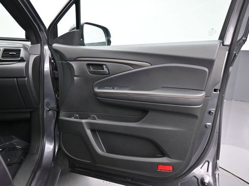 Certified 2024 Honda Ridgeline TrailSport image 42