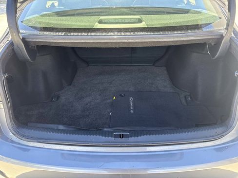 Used 2017 Lexus IS 200t image 12