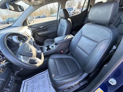 Used 2023 GMC Acadia SLT w/ Elevation Edition image 20