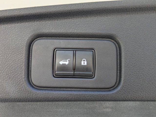 Used 2023 Nissan Pathfinder SL FWD image 14