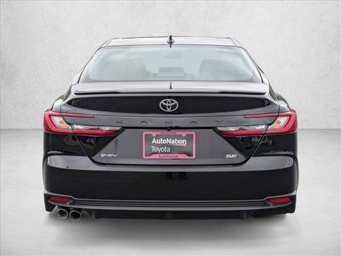 New 2025 Toyota Camry SE image 7
