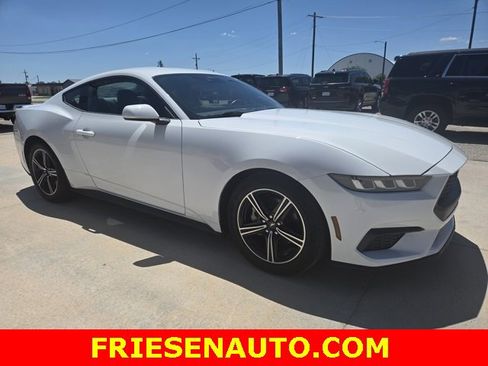 Used 2024 Ford Mustang Premium image 3