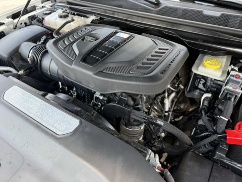 Used 2023 Jeep Wagoneer 4WD w/ Premium Group I image 34