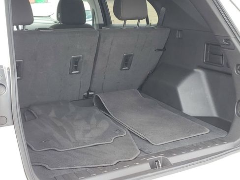 Certified 2024 Chevrolet Equinox LT image 30