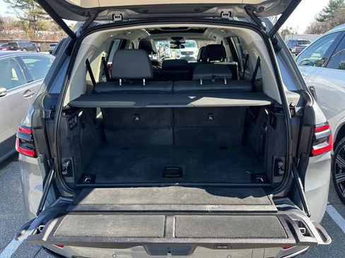 Used 2024 BMW X7 xDrive40i w/ Premium Package image 28